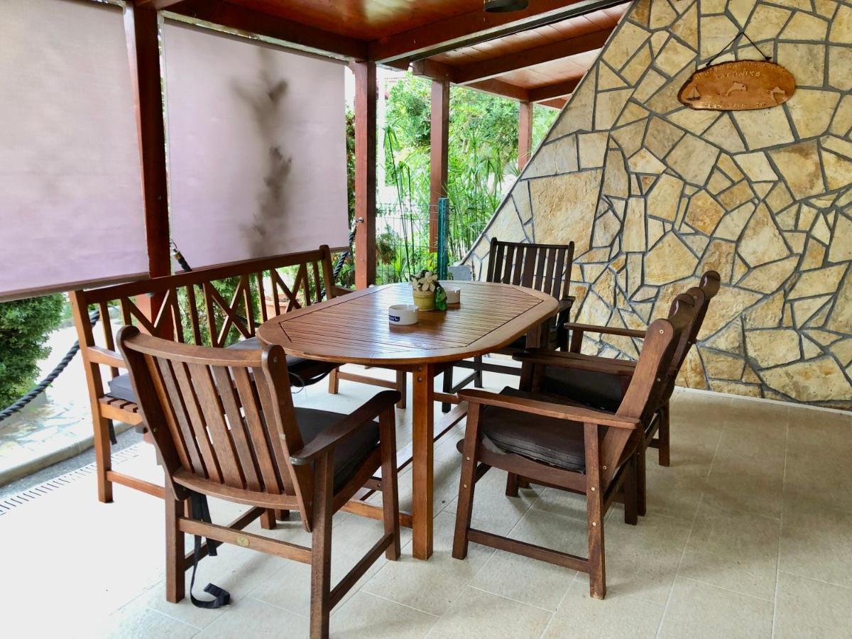 Apartamento Pine & Oak With Shared Seasonal Hot Tub